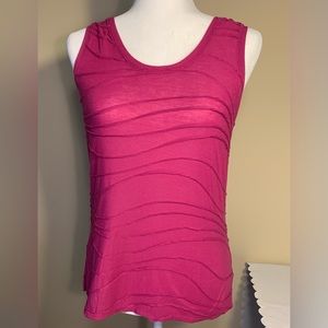 EUC Top: Soft Tank, Raised Ridges in Swirly Pattern